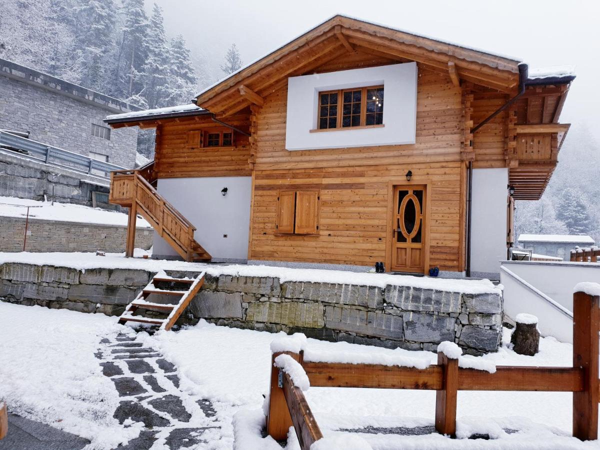 Casa Vacanza In Tipico Chalet Di Montagna Vila Varzo Exterior foto
