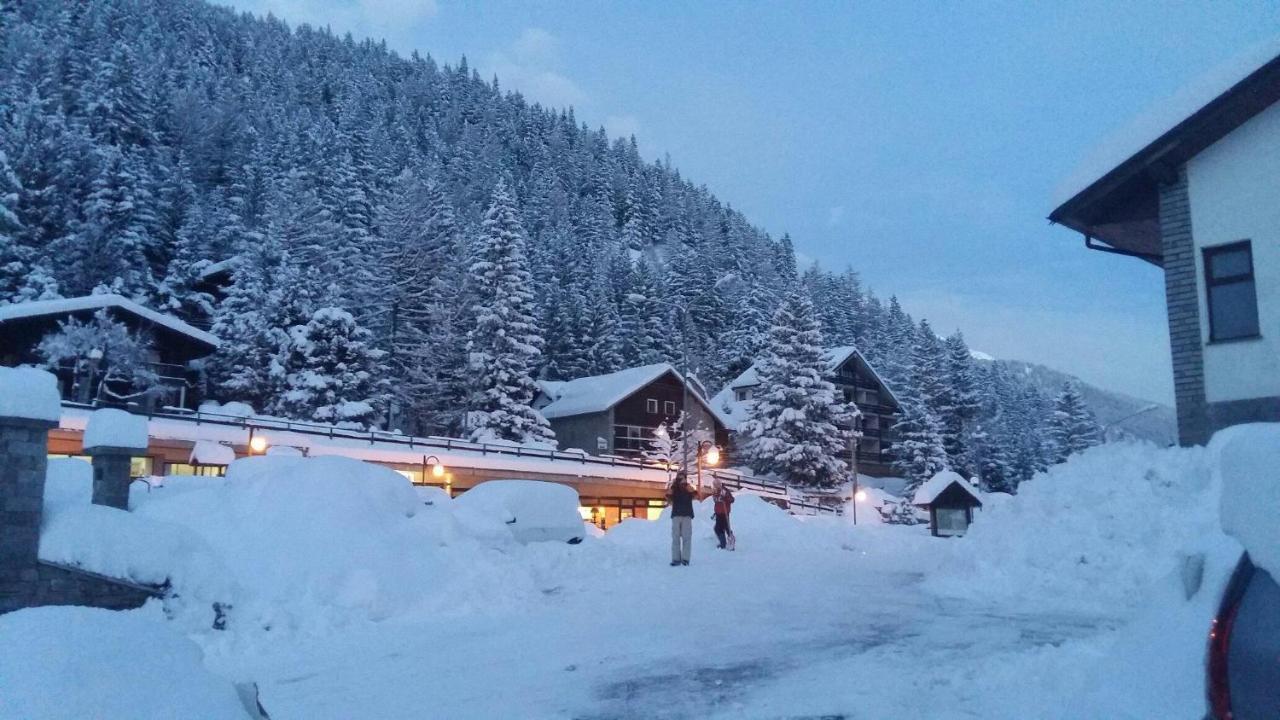 Casa Vacanza In Tipico Chalet Di Montagna Vila Varzo Exterior foto